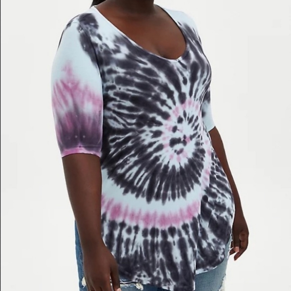 🆕️ 1X TORRID TIE DYE V-NECK FAVORITE TUNIC - SUPER SOFT